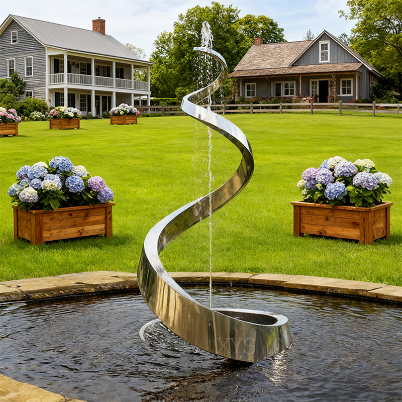 Tancujúca jarná špirálová vodná socha