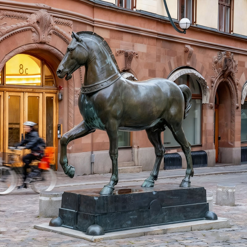 Donatello Bronze David: História, technika a čo sa učia moderní kupujúci